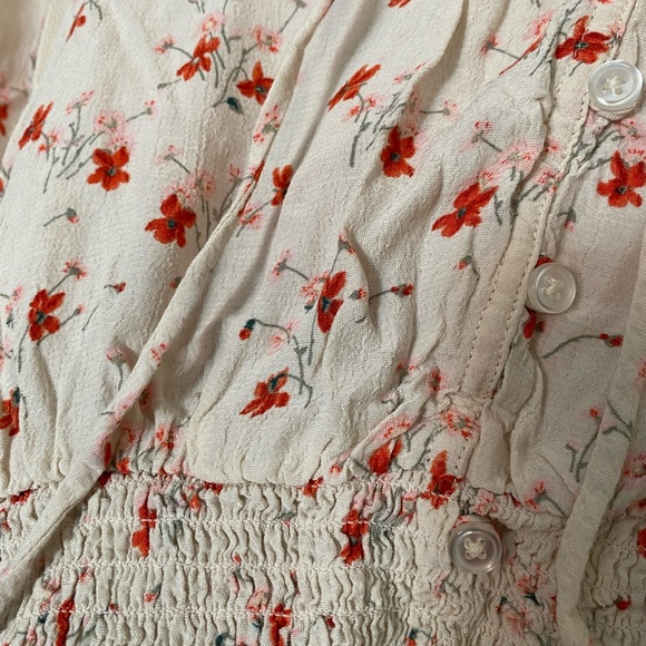 American Eagle Printed Button Up Bubble Top - Picture 5 of 5